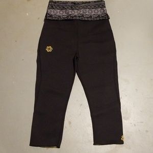 Zaggora Hot Slimming Capri Pants Size M